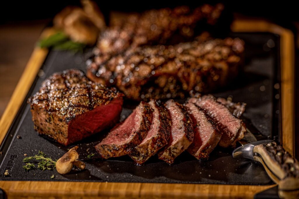 Jak przyrządzić soczystą karkówkę na grillu Broil King?