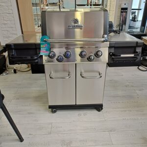Grill gazowy Broil King Regal S490 (996383PL) - Ekspozycja